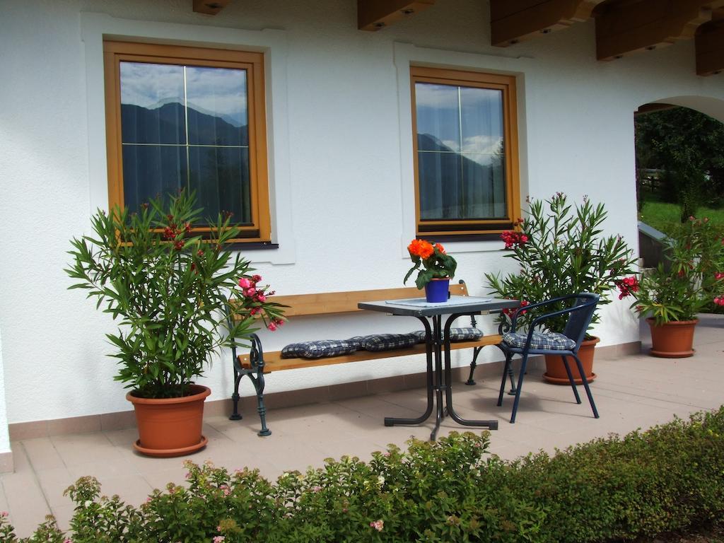 Ferienwohnungen Niederacher Fieberbrunn Kamer foto